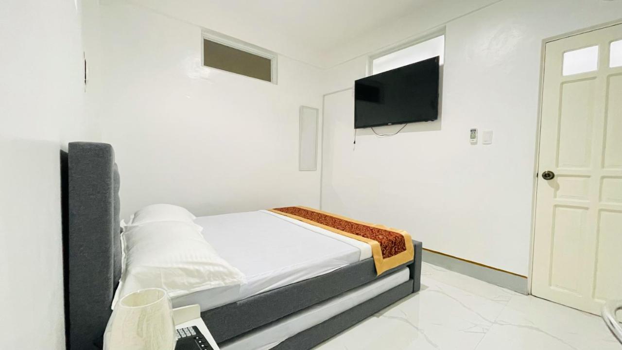 Legends Hotel & Restaurant - Lemery And Taal المظهر الخارجي الصورة