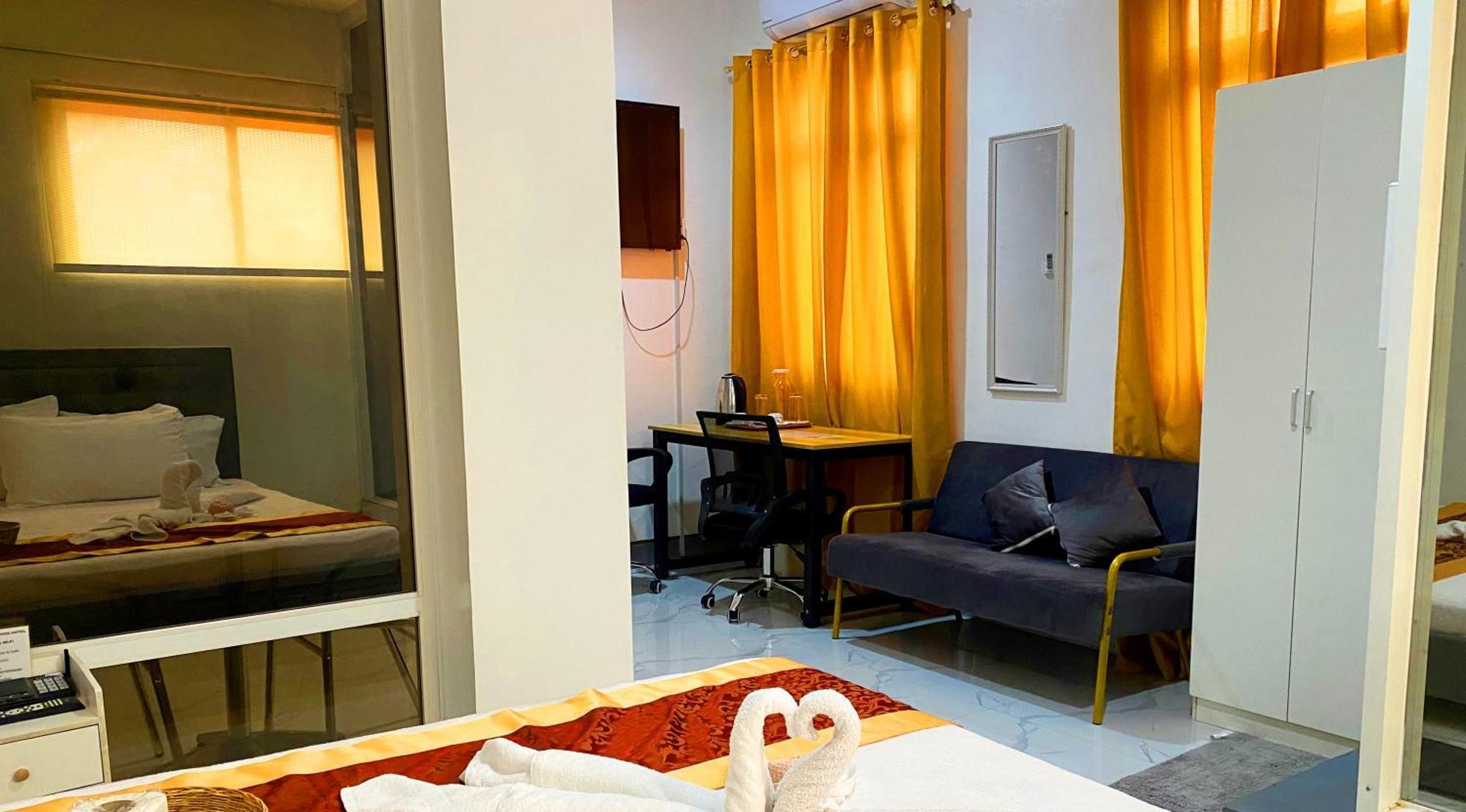 Legends Hotel & Restaurant - Lemery And Taal المظهر الخارجي الصورة