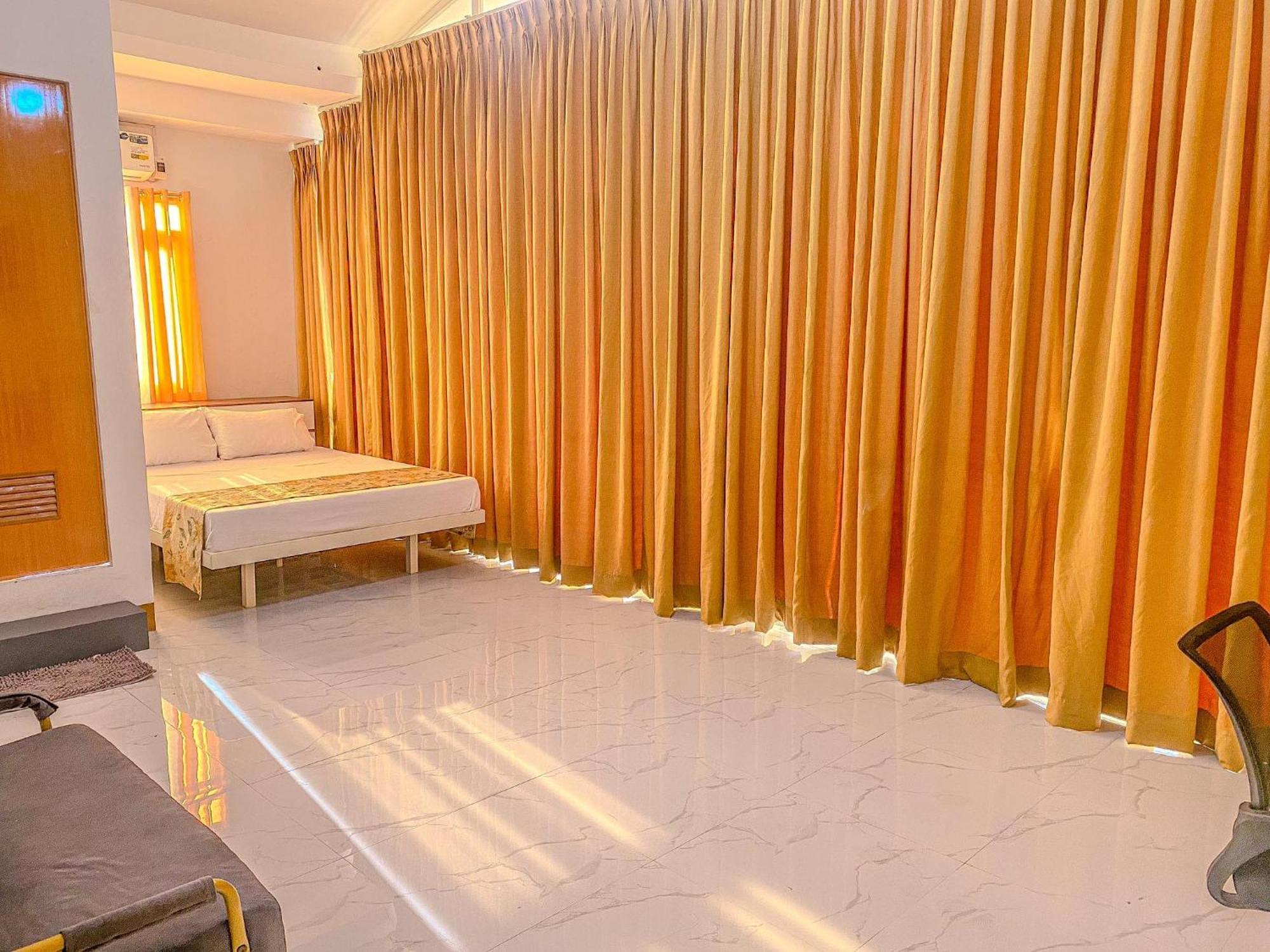 Legends Hotel & Restaurant - Lemery And Taal المظهر الخارجي الصورة