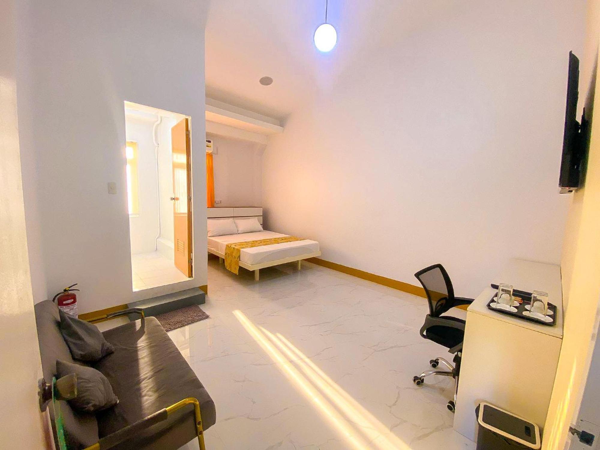 Legends Hotel & Restaurant - Lemery And Taal المظهر الخارجي الصورة